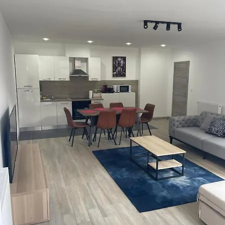 شقة 3 Chambres Deluxe *