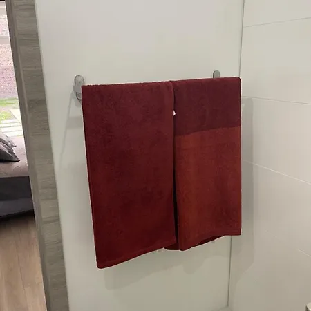 3 Chambres Deluxe * شارلروا